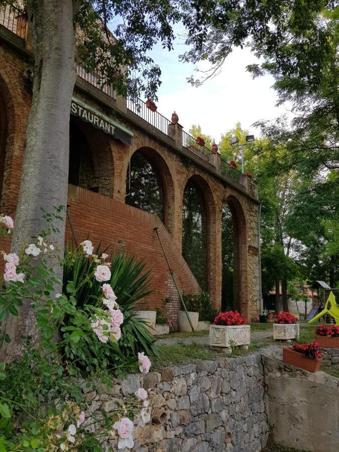 Camping - Bungalows La Soleia D'Oix Eksteriør billede